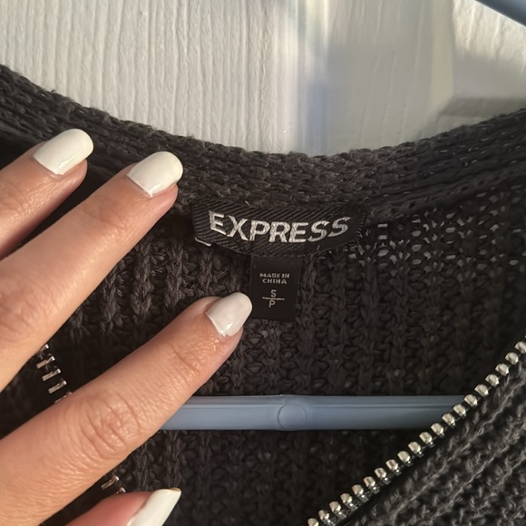Express Sweater - Picture 8 of 10